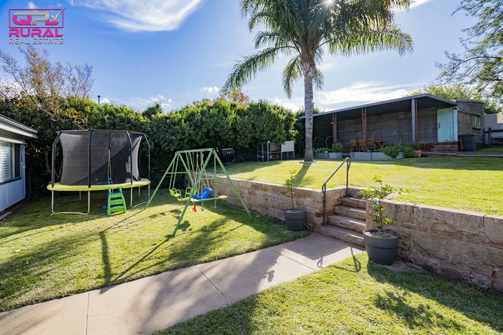 45 Elwin Street, Narrandera NSW 2700 - photo 16