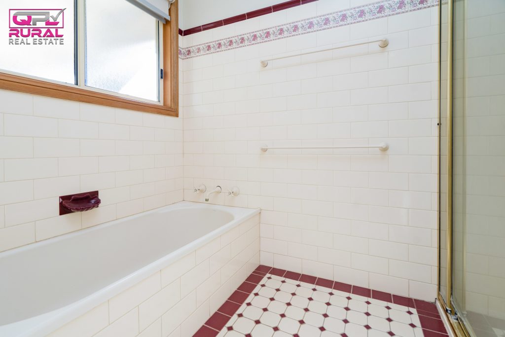117 Pine Hill Road, Narrandera NSW 2700 - photo 13