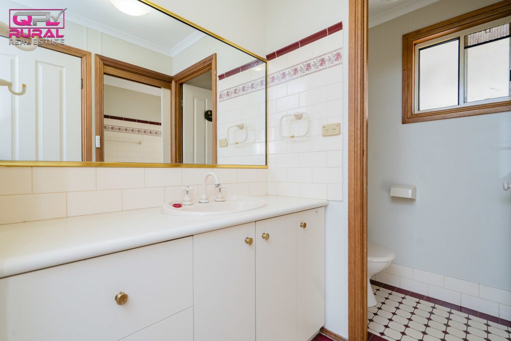 117 Pine Hill Road, Narrandera NSW 2700 - photo 14