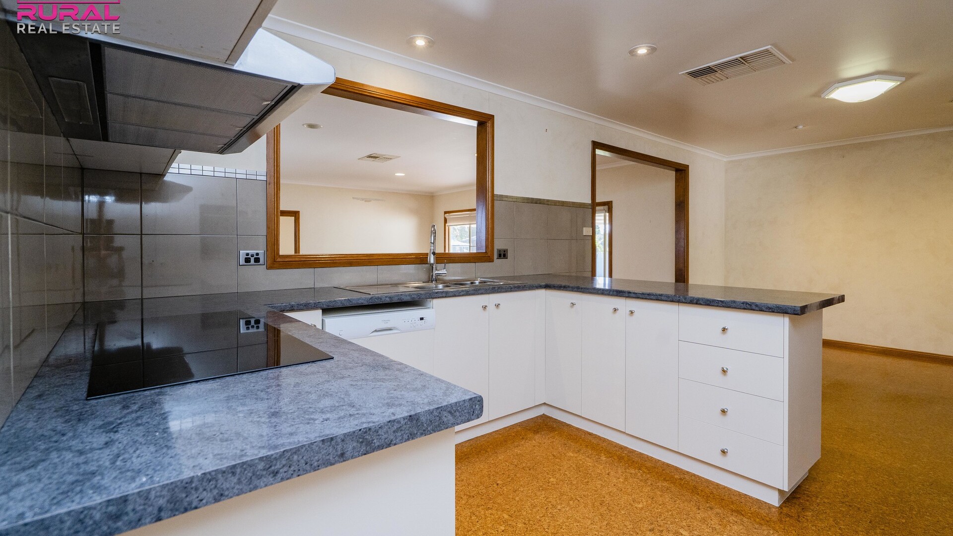 117 Pine Hill Road, Narrandera NSW 2700 - photo 6