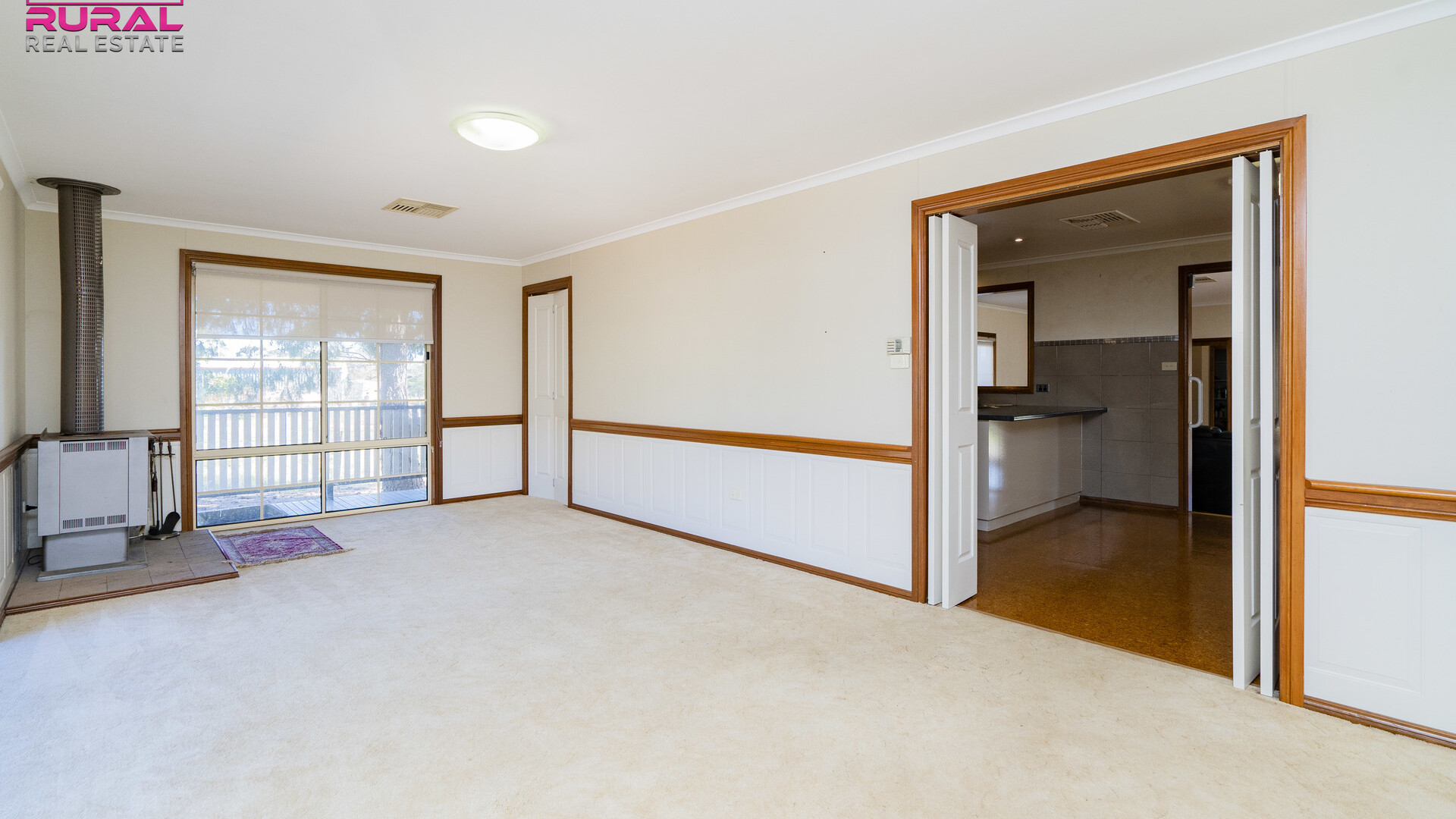 117 Pine Hill Road, Narrandera NSW 2700 - photo 8
