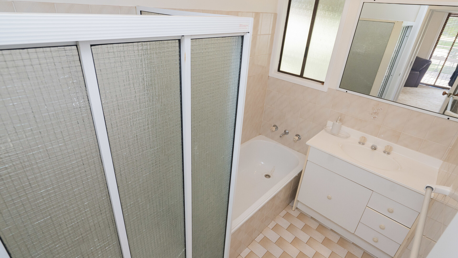 10 Deakin Street, Beckom NSW 2665 - photo 15