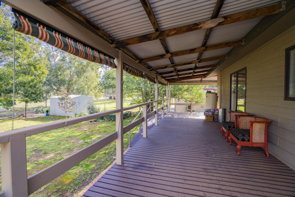 10 Deakin Street, Beckom NSW 2665 - photo 17