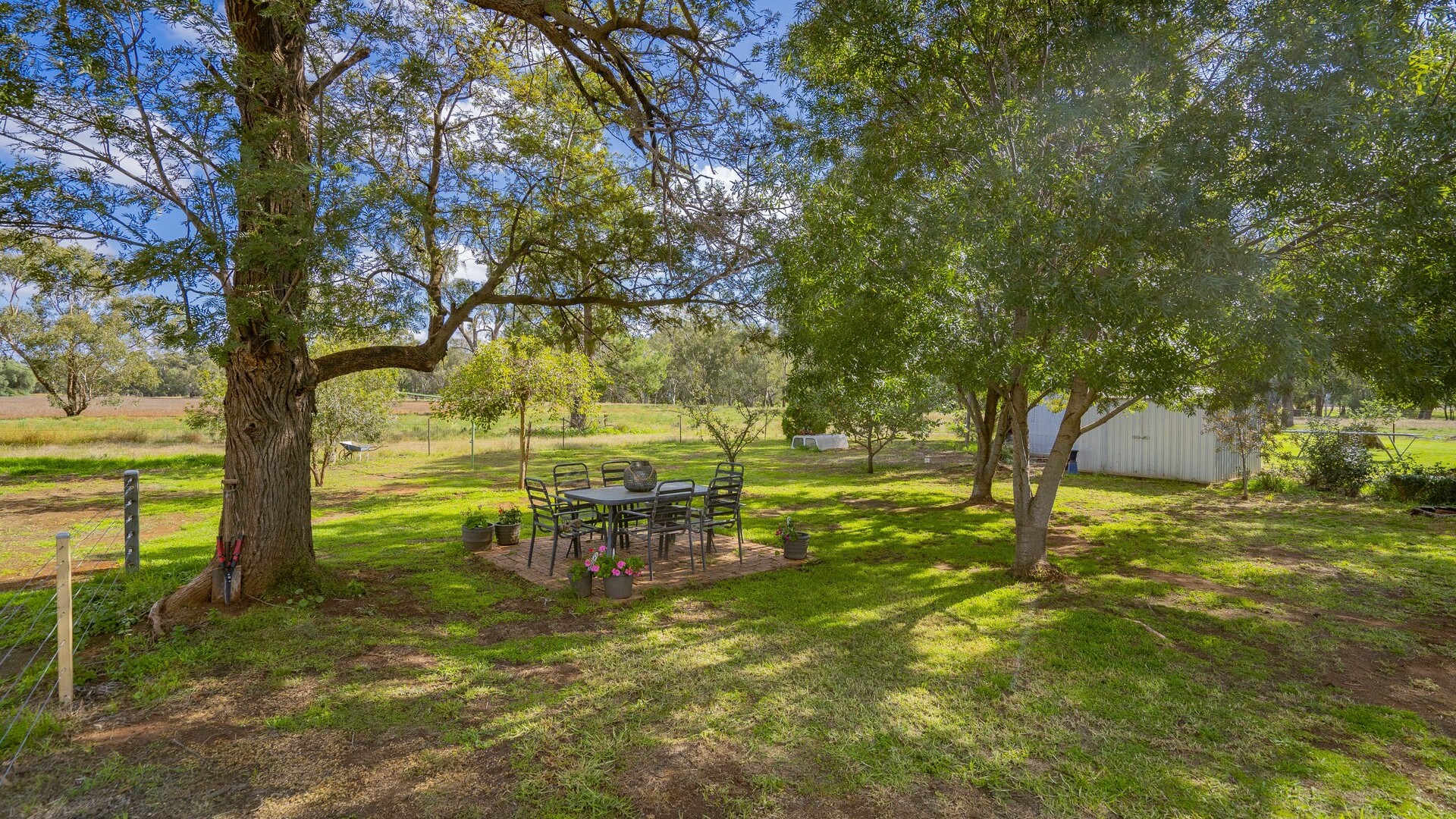 10 Deakin Street, Beckom NSW 2665 - photo 22