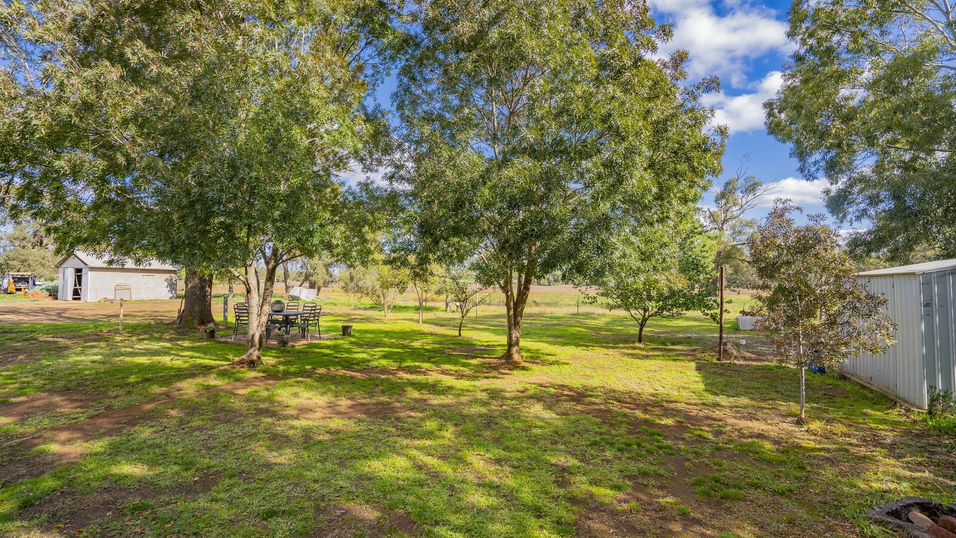 10 Deakin Street, Beckom NSW 2665 - photo 23