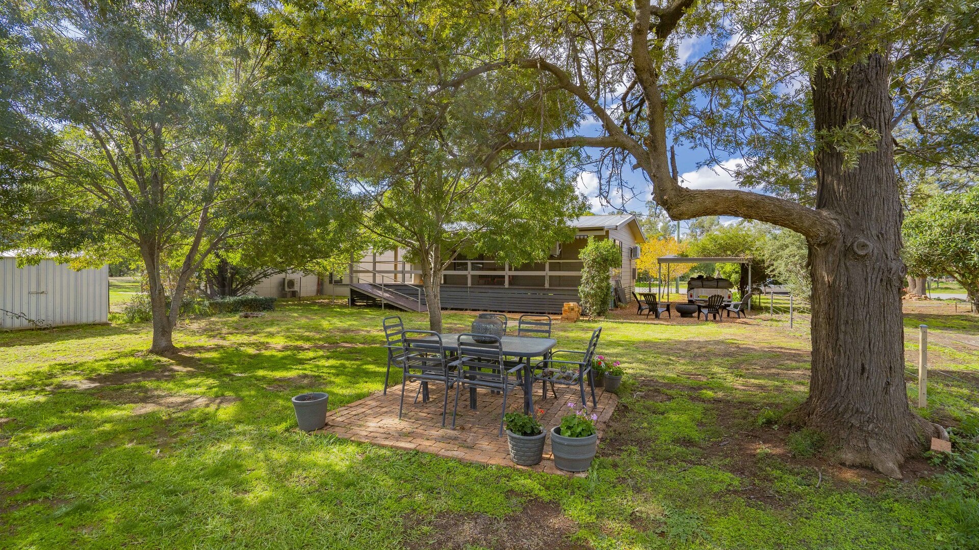 10 Deakin Street, Beckom NSW 2665 - photo 24