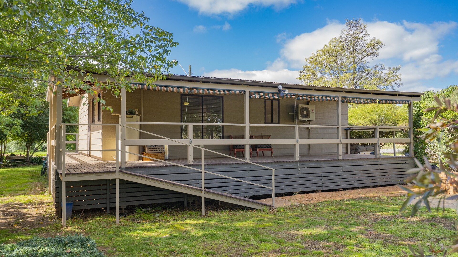 10 Deakin Street, Beckom NSW 2665 - photo 29