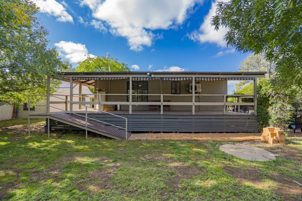 10 Deakin Street, Beckom NSW 2665 - photo 30