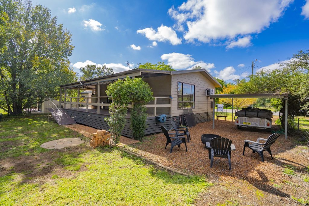 10 Deakin Street, Beckom NSW 2665 - photo 34