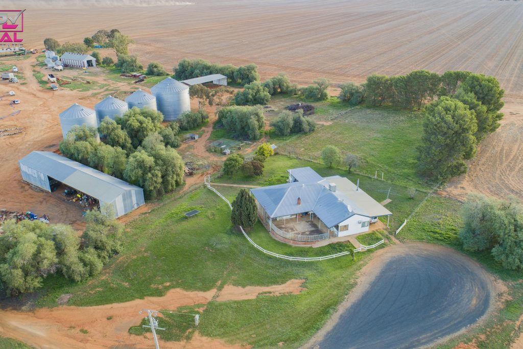 Coffin Rock Lane, Old Junee NSW 2652 - photo 8