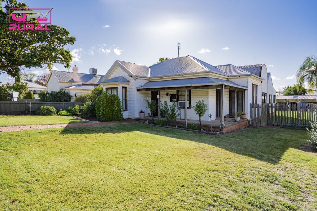 55 Audley Street, Narrandera NSW 2700 - photo 2