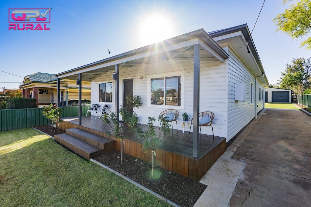 125 Kitchener Road, Temora NSW 2666 - photo 2