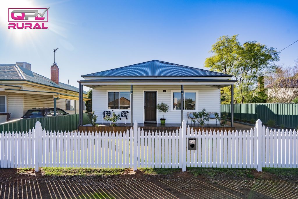 125 Kitchener Road, Temora NSW 2666 - McGrath Riverina