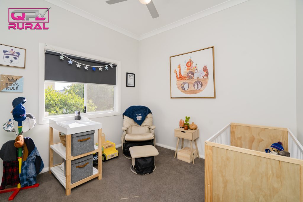 125 Kitchener Road, Temora NSW 2666 - photo 15