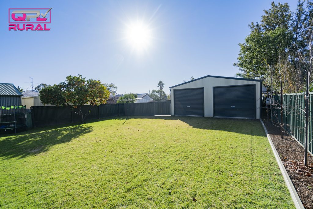 125 Kitchener Road, Temora NSW 2666 - photo 20