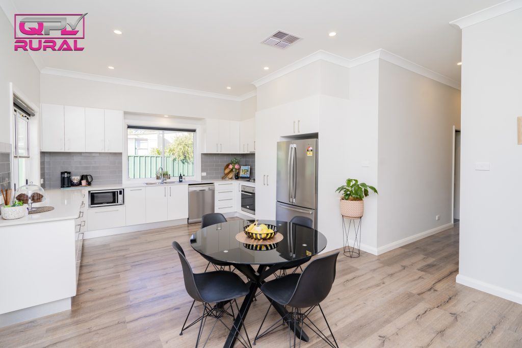 125 Kitchener Road, Temora NSW 2666 - photo 4