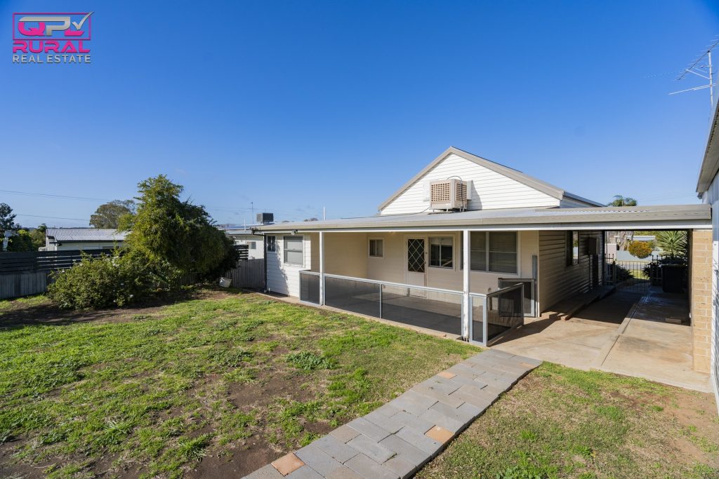 27 Roslyn Street, Narrandera NSW 2700 - photo 13