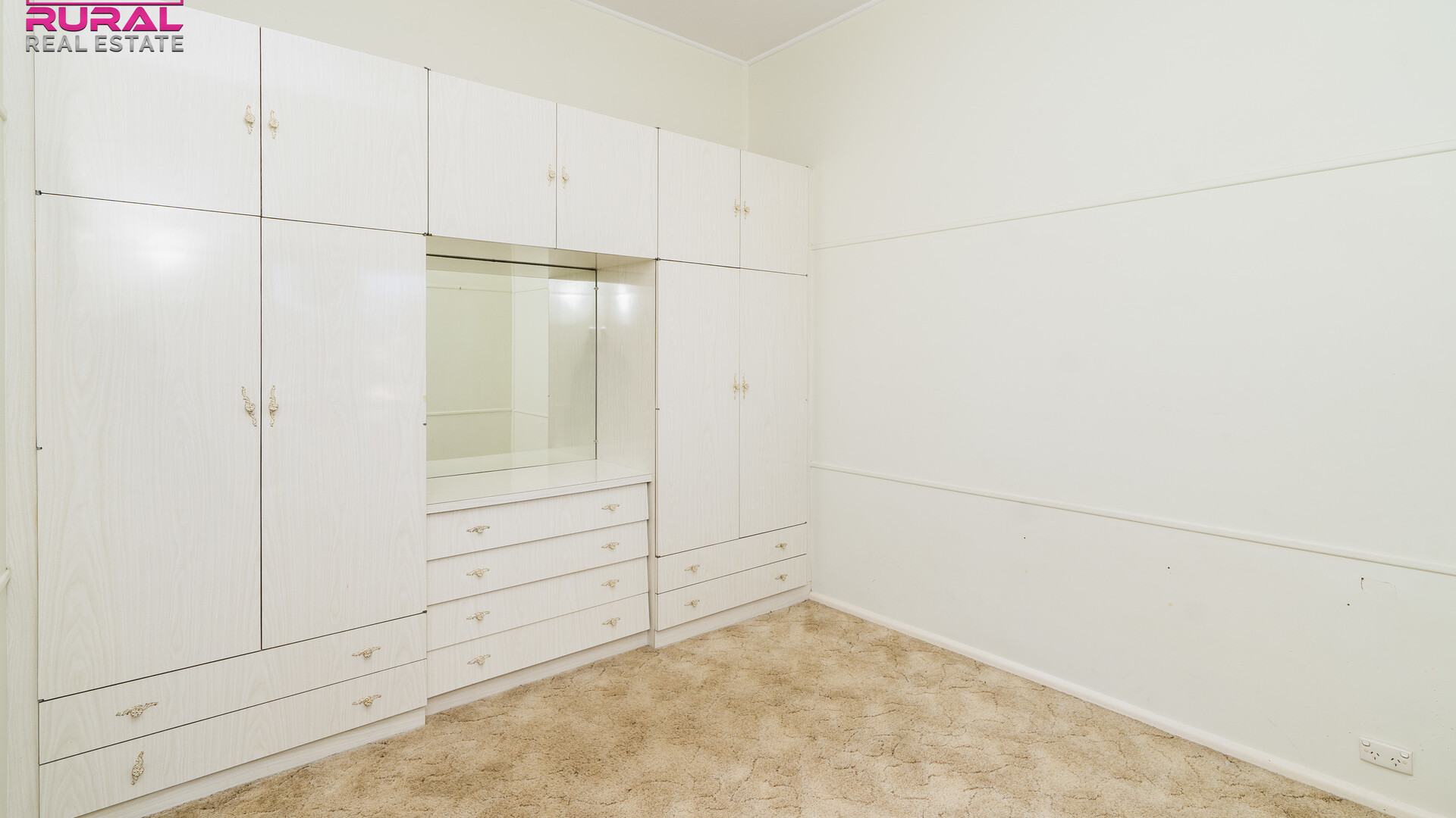 27 Roslyn Street, Narrandera NSW 2700 - photo 7