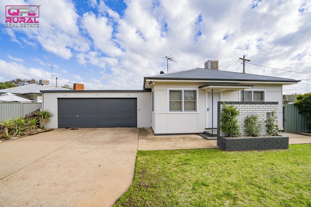 5 Cherry Avenue, Leeton NSW 2705 - photo 2