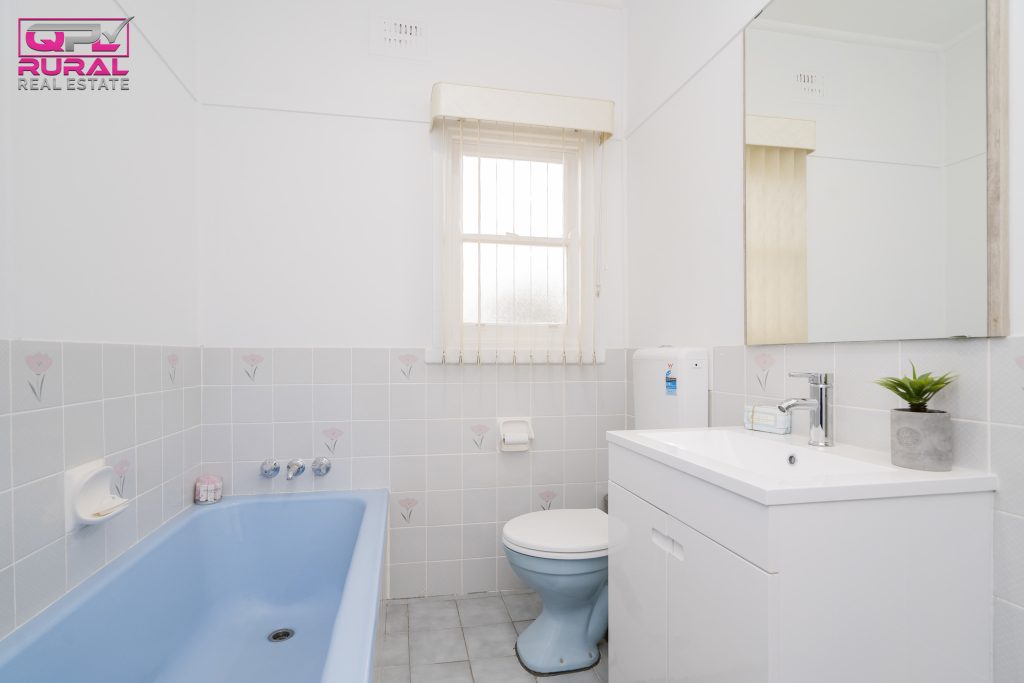 5 Cherry Avenue, Leeton NSW 2705 - photo 11