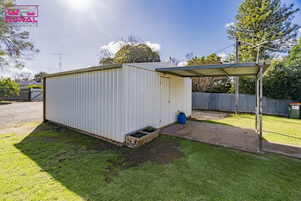 117 Acacia Avenue, Leeton NSW 2705 - photo 11