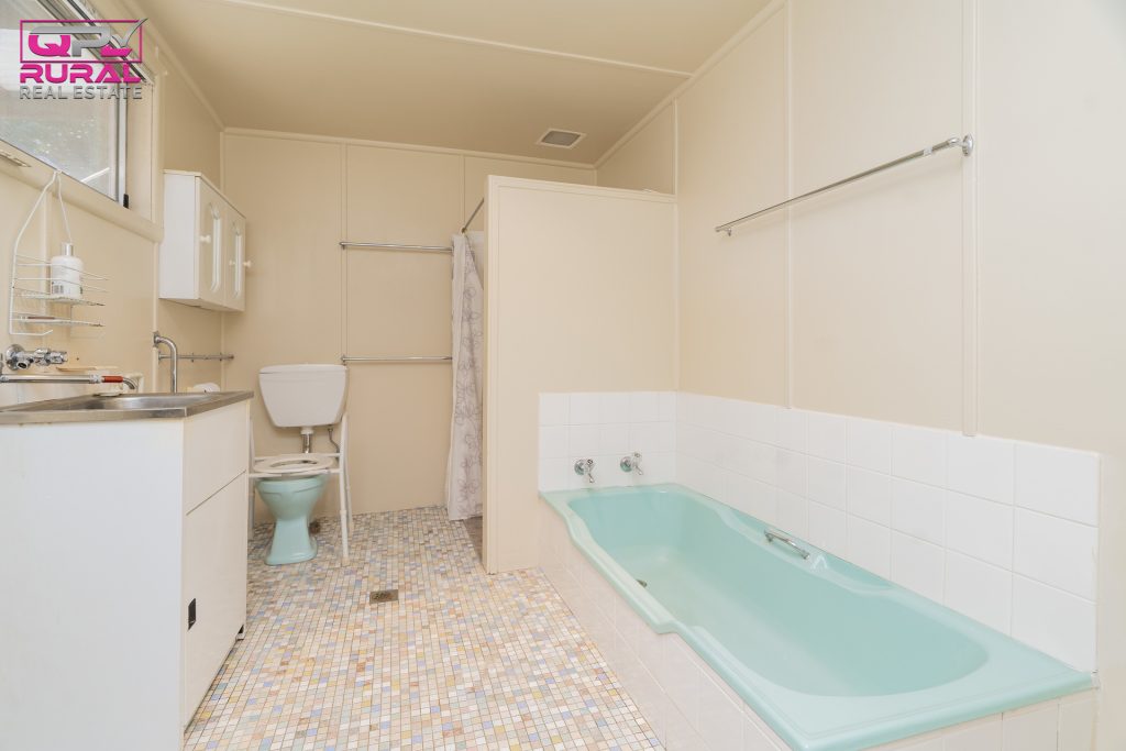 117 Acacia Avenue, Leeton NSW 2705 - photo 9