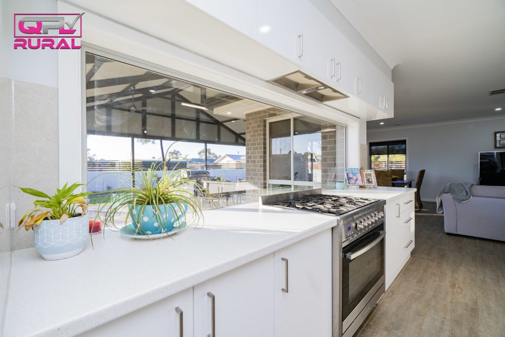 23 Britannia Street, Temora NSW 2666 - photo 6