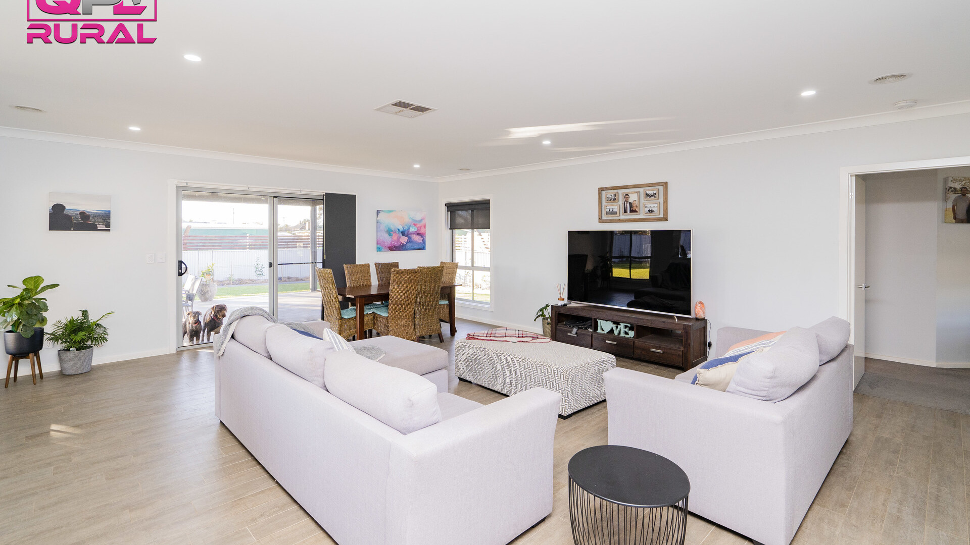 23 Britannia Street, Temora NSW 2666 - photo 10