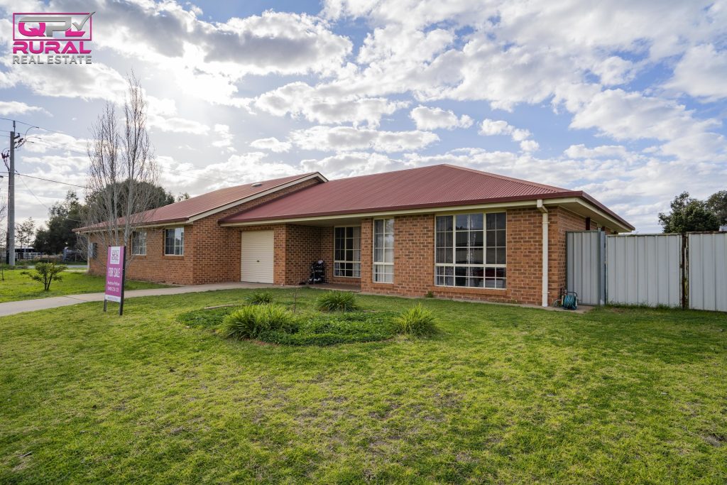 2/13 Boronia Road, Leeton NSW 2705 - photo 2