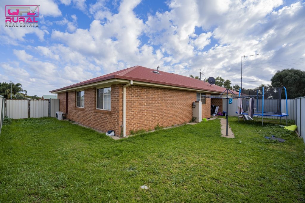 2/13 Boronia Road, Leeton NSW 2705 - photo 12