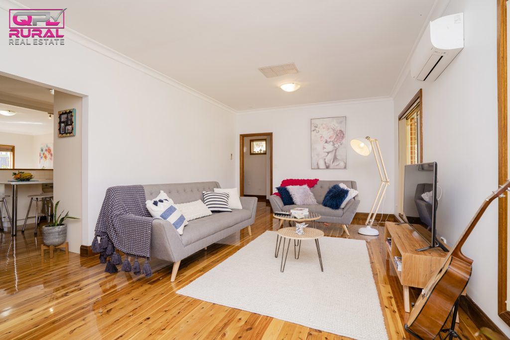 142 Goldfields Way, Temora NSW 2666 - photo 3