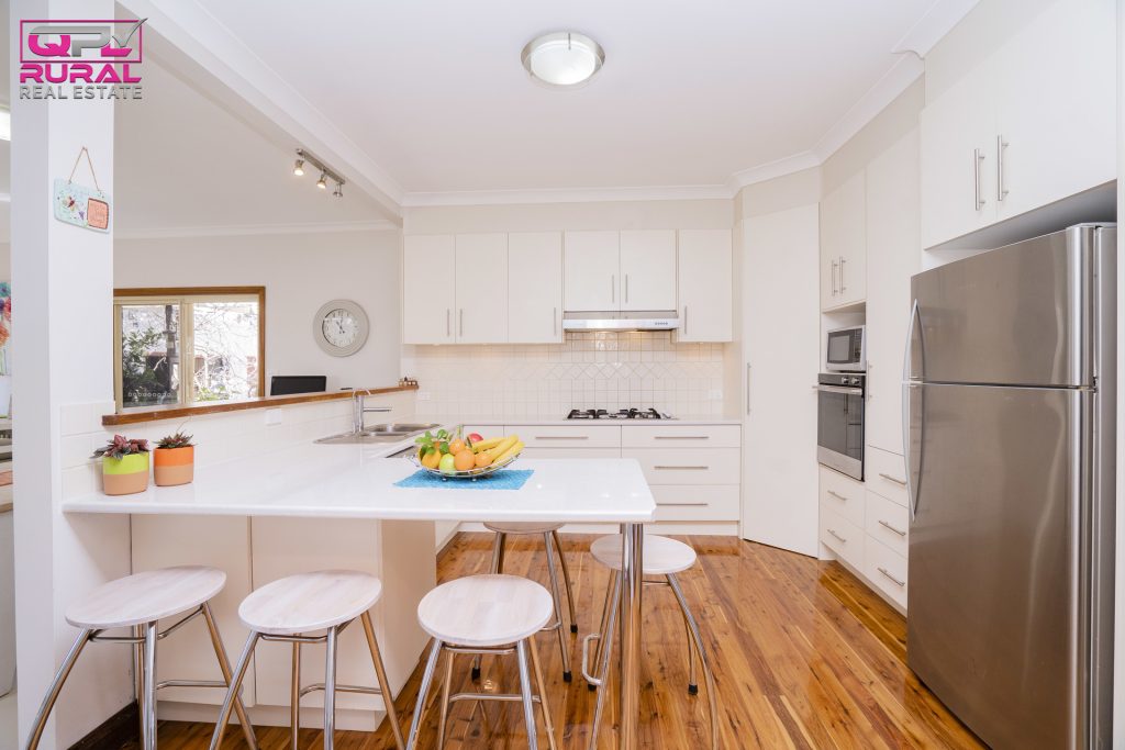 142 Goldfields Way, Temora NSW 2666 - photo 8