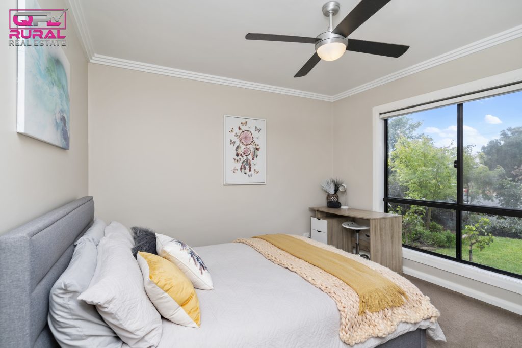 140 Polaris Street, Temora NSW 2666 - photo 13