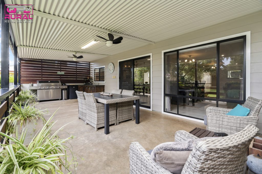 140 Polaris Street, Temora NSW 2666 - photo 18