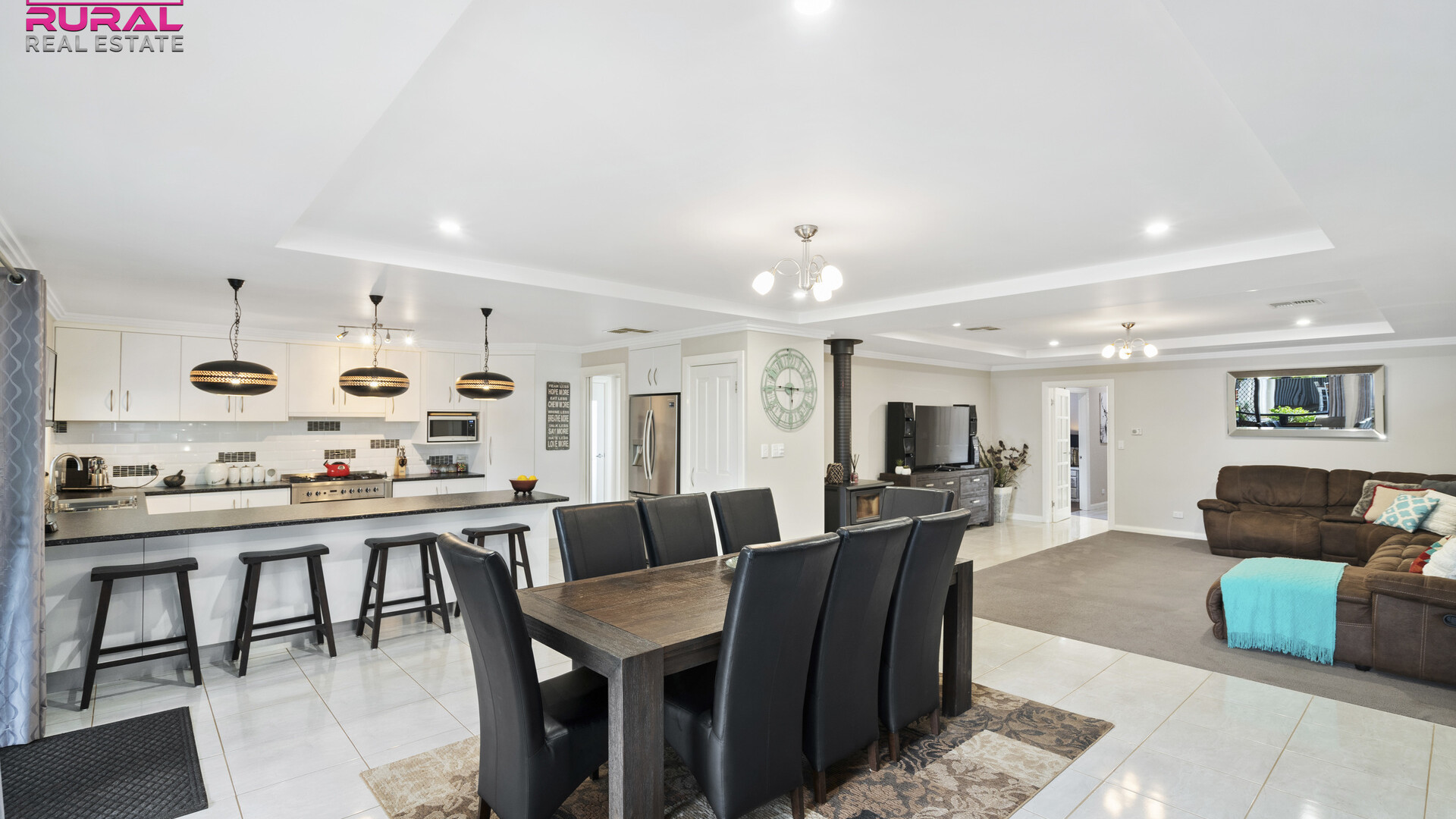 140 Polaris Street, Temora NSW 2666 - photo 3