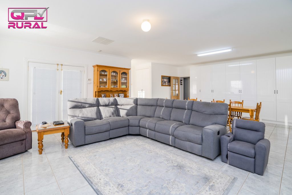 52 Karri Road, Leeton NSW 2705 - photo 10