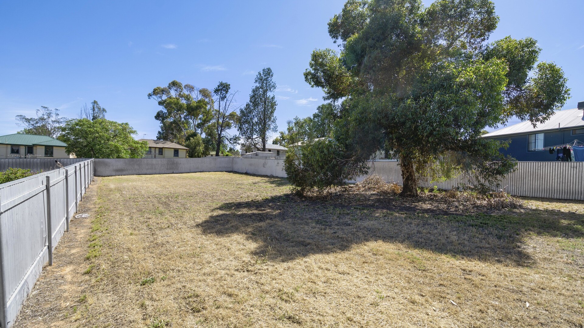 9 Flood Street, Narrandera NSW 2700 - photo 13