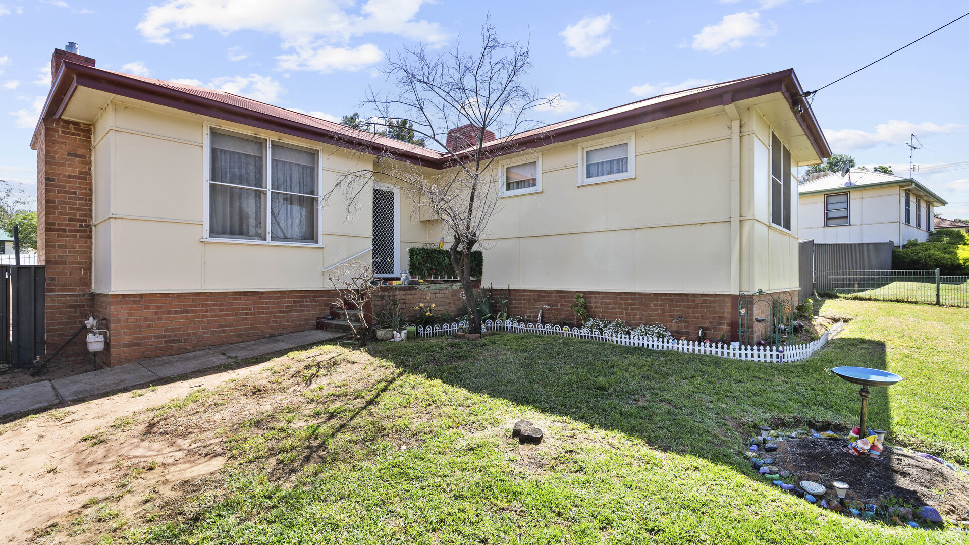 9 Flood Street, Narrandera NSW 2700 - McGrath Riverina