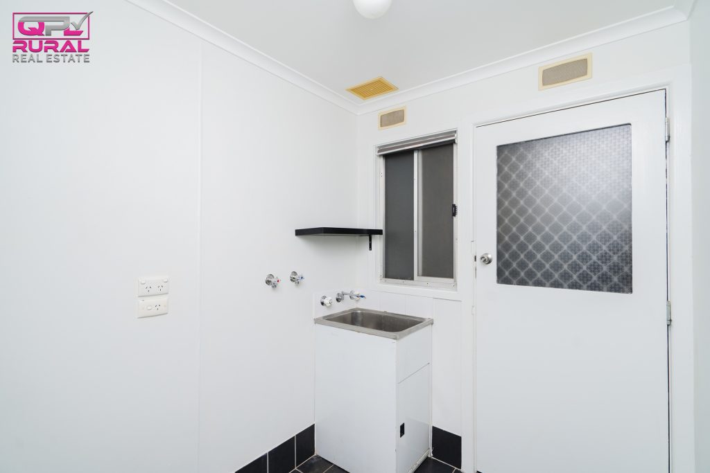 55 Parkes Street, Temora NSW 2666 - photo 12