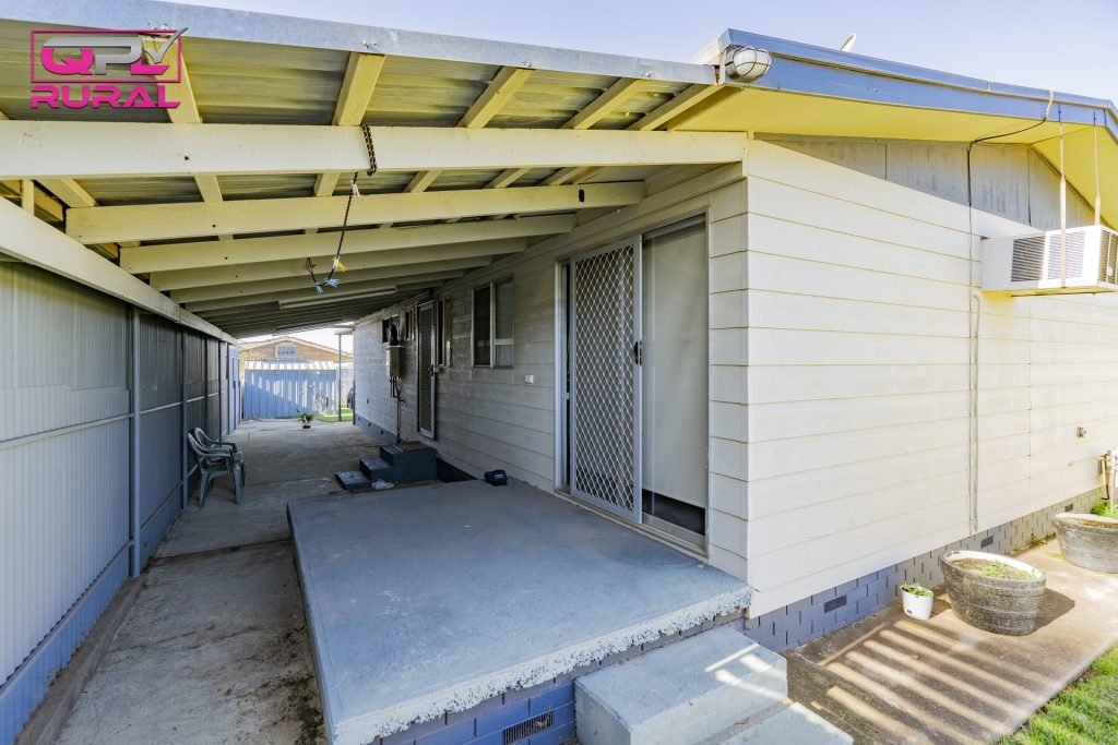 55 Parkes Street, Temora NSW 2666 - photo 13