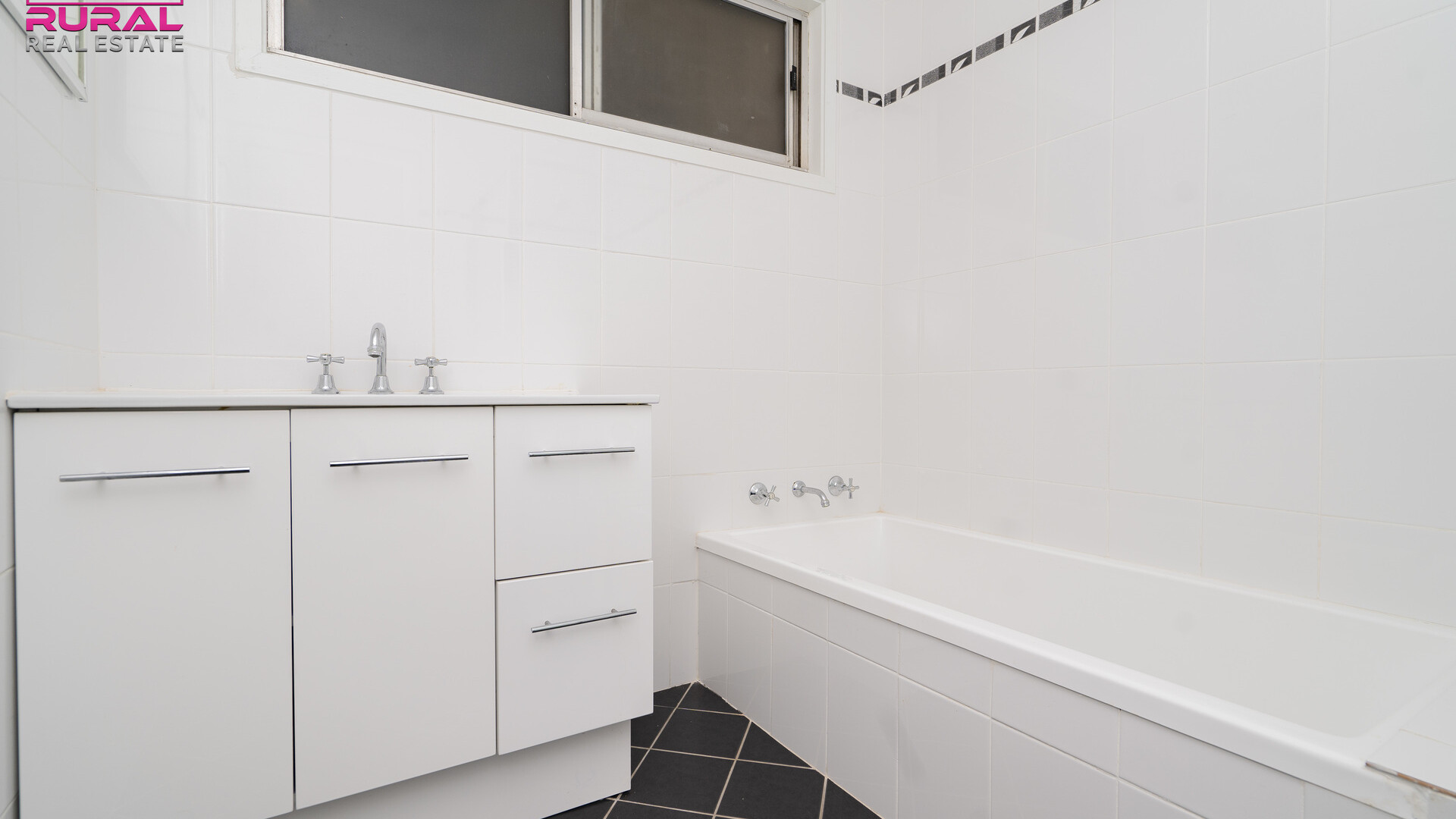55 Parkes Street, Temora NSW 2666 - photo 8