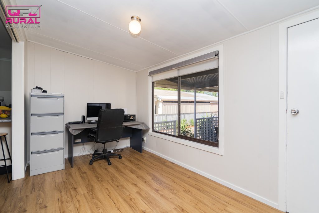 68 Gallipoli Street, Temora NSW 2666 - photo 14