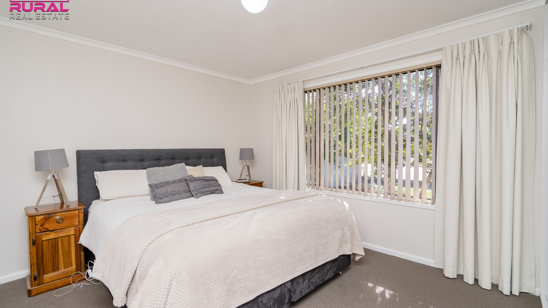 68 Gallipoli Street, Temora NSW 2666 - photo 9