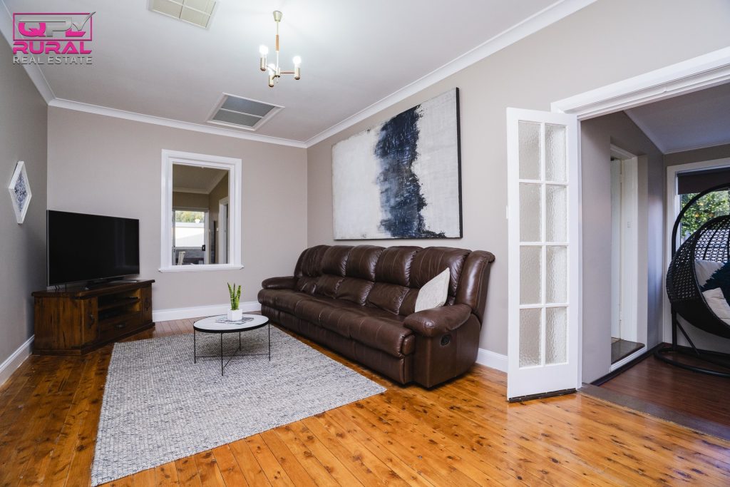 103 De Boos Street, Temora NSW 2666 - photo 12