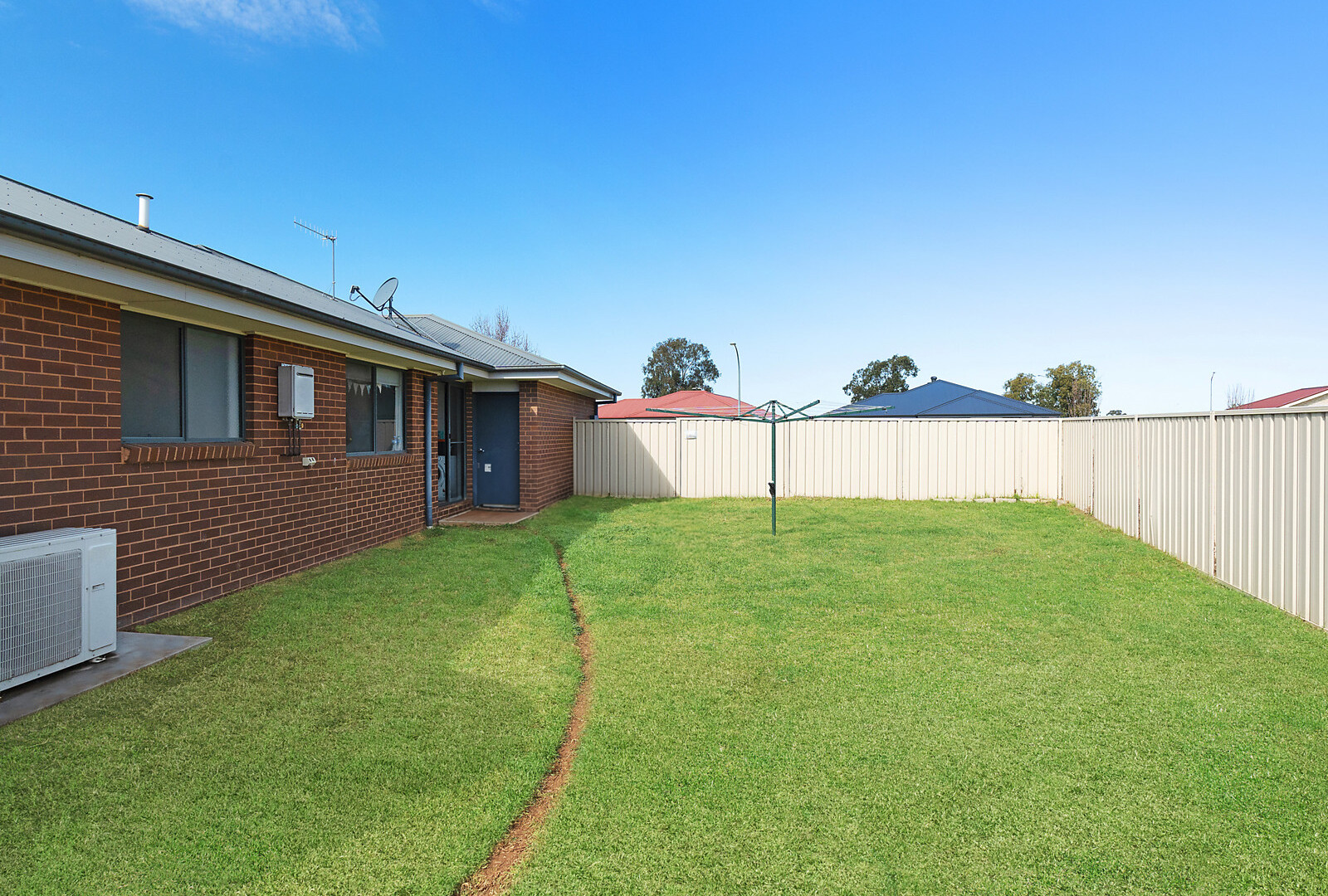 3 Golf Club Drive, Leeton NSW 2705 - photo 16