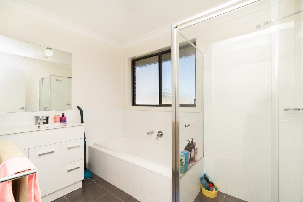 3 Golf Club Drive, Leeton NSW 2705 - photo 9