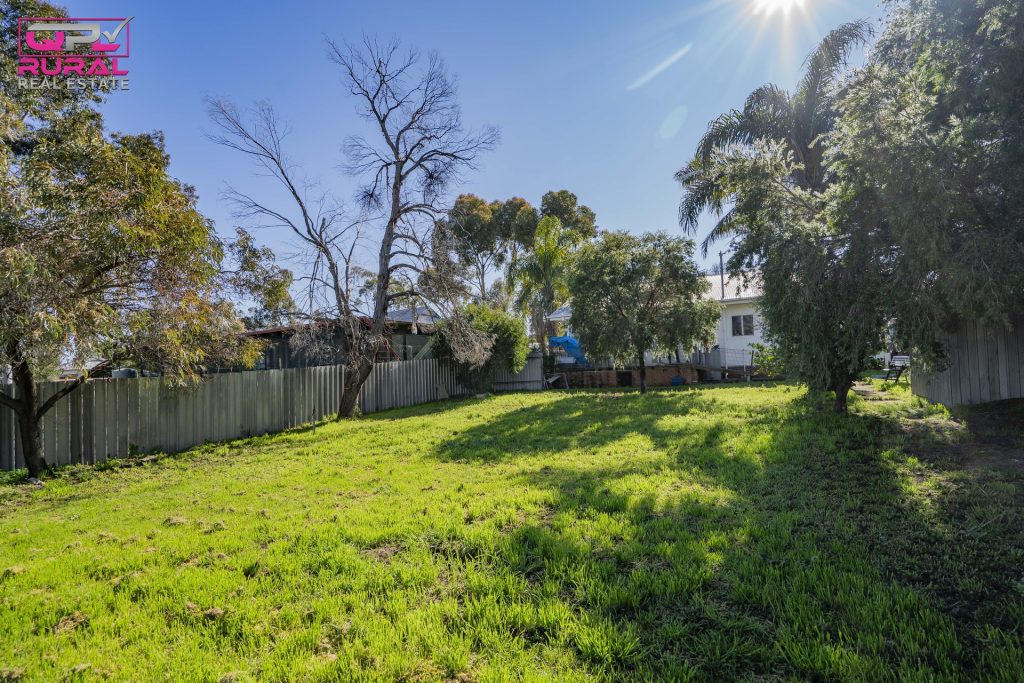 12 Frank Street, Narrandera NSW 2700 - photo 13