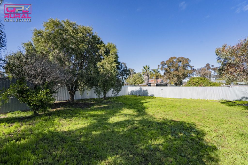 12 Frank Street, Narrandera NSW 2700 - photo 14