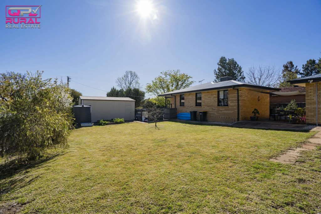 42 Crescent Street, Narrandera NSW 2700 - photo 18