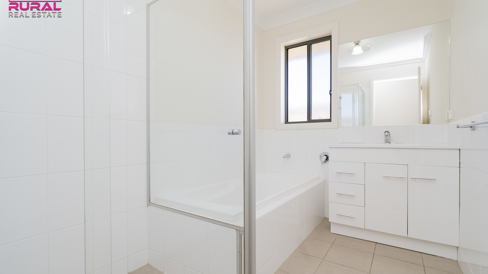 33 Golf Club Drive, Leeton NSW 2705 - photo 13